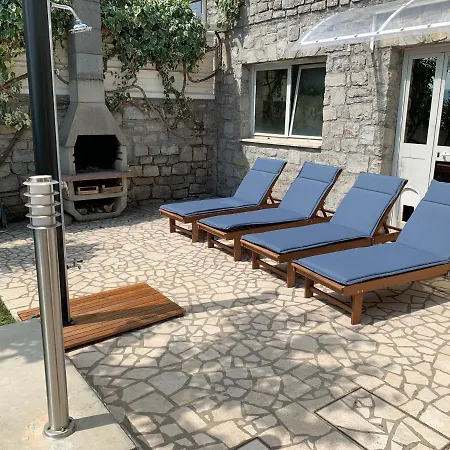 Deluxe Dora With A Private Parking, Terrace And View Apartament