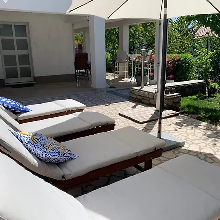Delux Dora With A Private Parking Διαμέρισμα Ριέκα