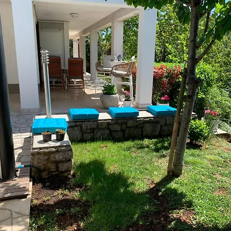 Delux Dora With A Private Parking Διαμέρισμα Ριέκα