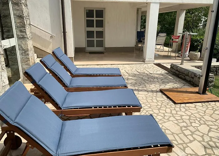 Deluxe Dora With A Private Parking, Terrace And View