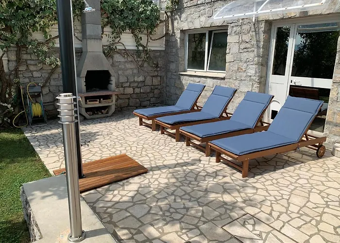 Deluxe Dora With A Private Parking, Terrace And View Apartament