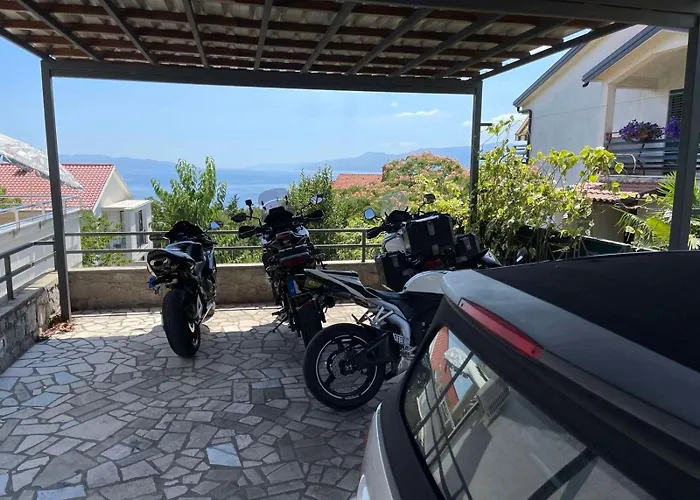 Deluxe Dora With A Private Parking, Terrace And View Apartament Rijeka