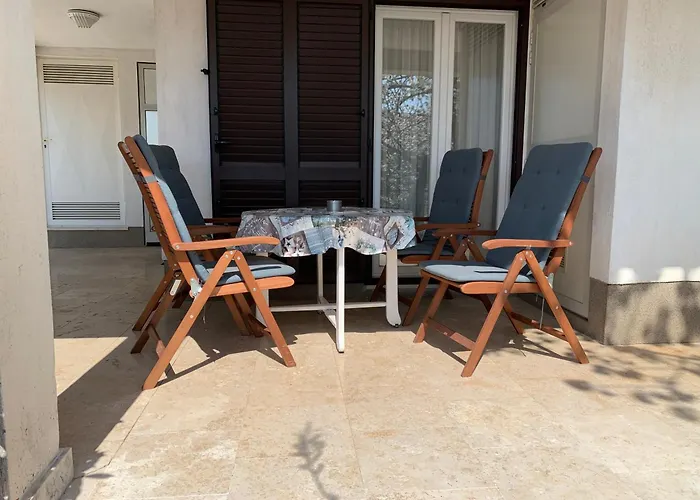 Deluxe Dora With A Private Parking, Terrace And View