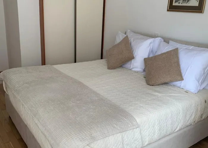 Deluxe Dora With A Private Parking, Terrace And View *