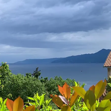 Deluxe Dora With A Private Parking, Terrace And View