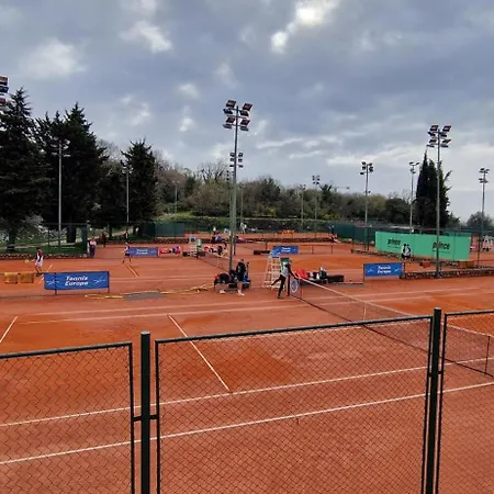 Deluxe Dora With A Private Parking, Terrace And View Apartment