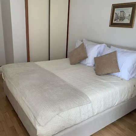 Deluxe Dora With A Private Parking, Terrace And View *