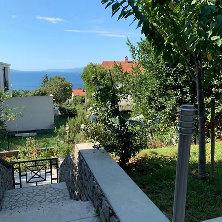 Deluxe Dora With A Private Parking, Terrace And View * Rijeka