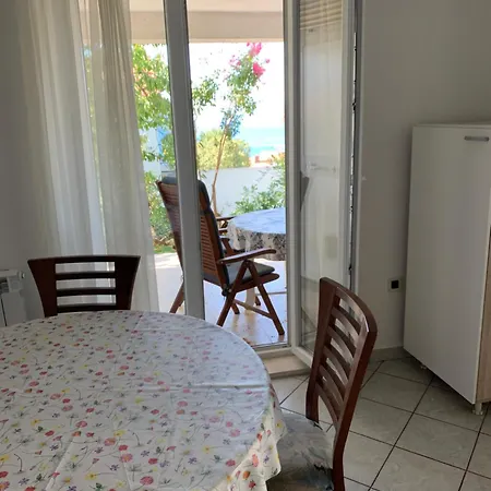 Deluxe Dora With A Private Parking, Terrace And View Διαμέρισμα