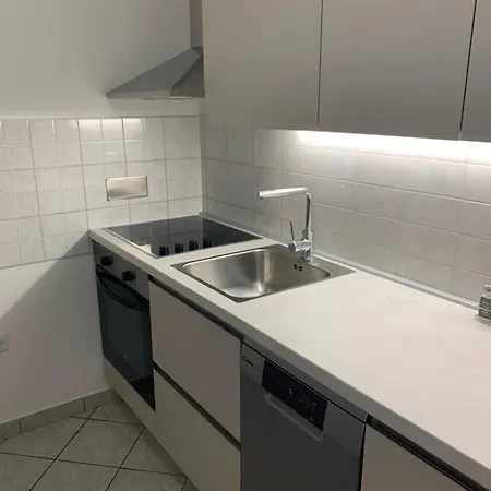 Deluxe Dora With A Private Parking, Terrace And View * Rijeka