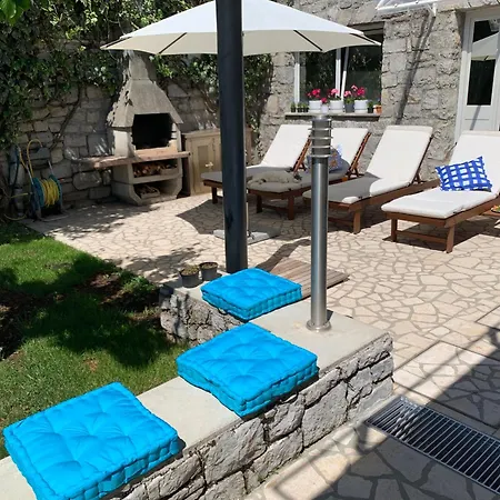 Delux Dora With A Private Parking Appartement Rijeka