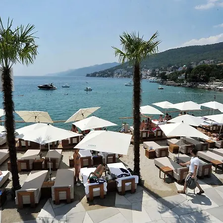 Deluxe Dora With A Private Parking, Terrace And View Apartment Rijeka