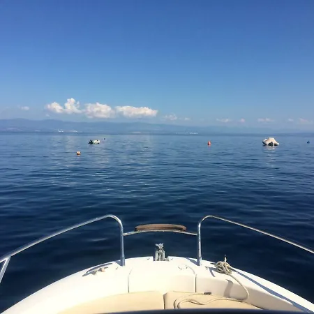 Apartment Deluxe Dora With A Private Parking, Terrace And View *