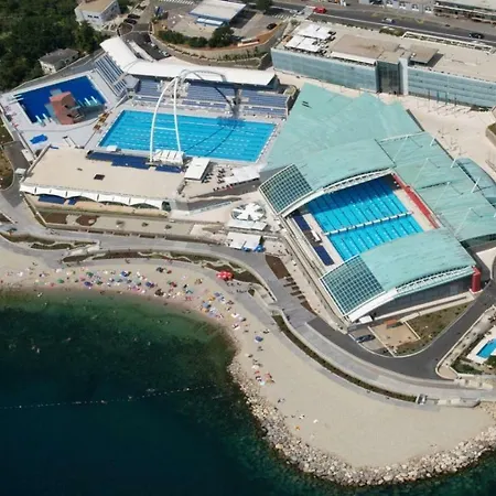 Deluxe Dora With A Private Parking, Terrace And View Apartment Rijeka