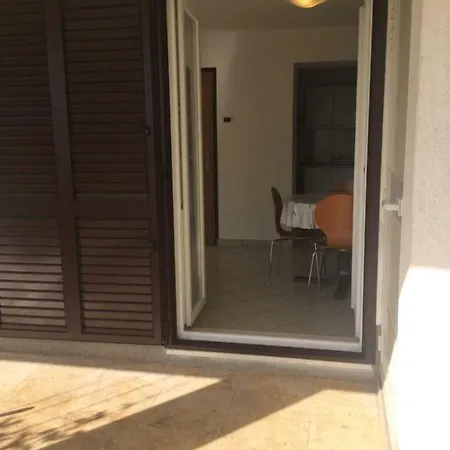 Deluxe Dora With A Private Parking, Terrace And View Апартаменты *