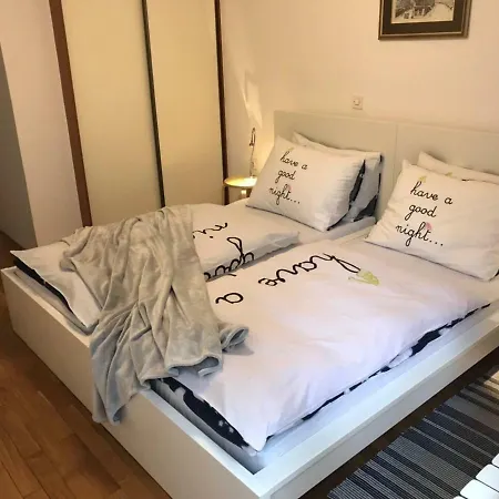 Deluxe Dora With A Private Parking, Terrace And View Appartamento