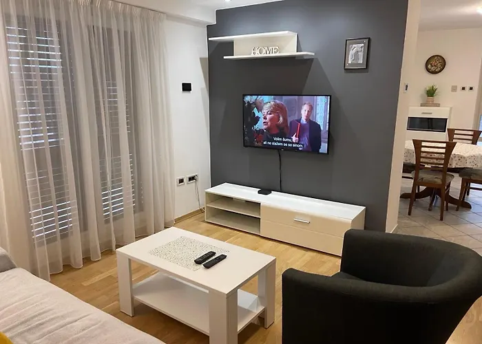 Deluxe Dora With A Private Parking, Terrace And View Apartman Fiume