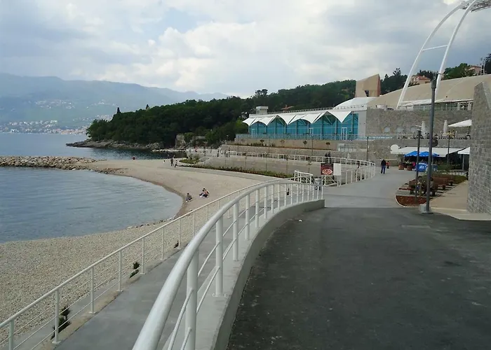 Deluxe Dora With A Private Parking, Terrace And View Fiume