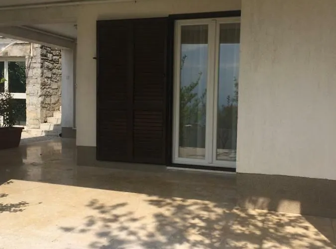 Apartman Deluxe Dora With A Private Parking, Terrace And View *